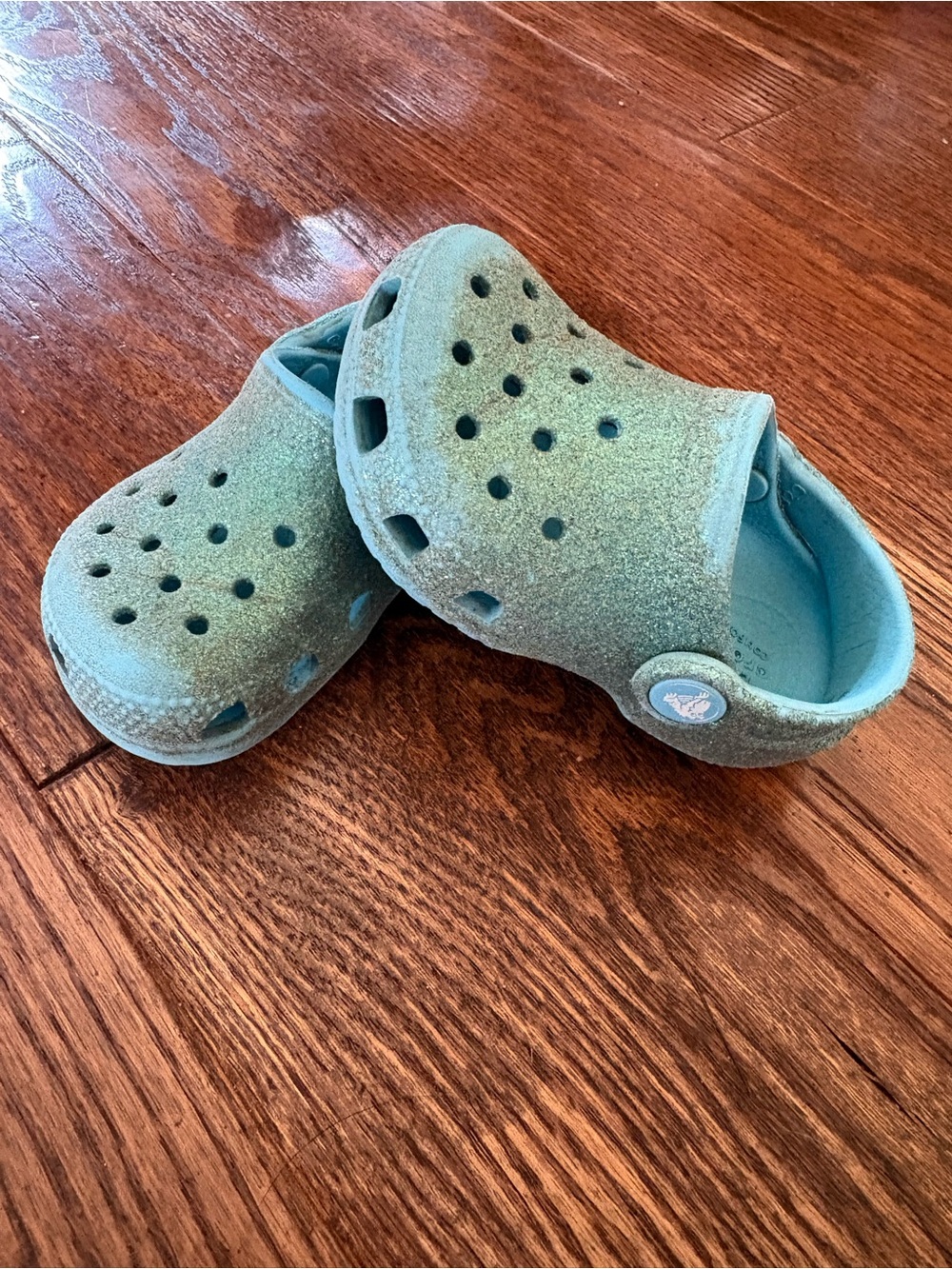 Toddler girls glitter crocs